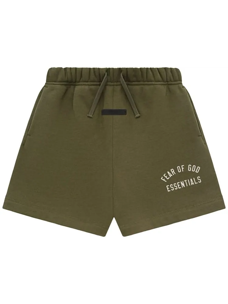 Шорты Fear of God Essentials Kids Fleece Soccer Short 'Military' — изображение 1 из 2, оливковый