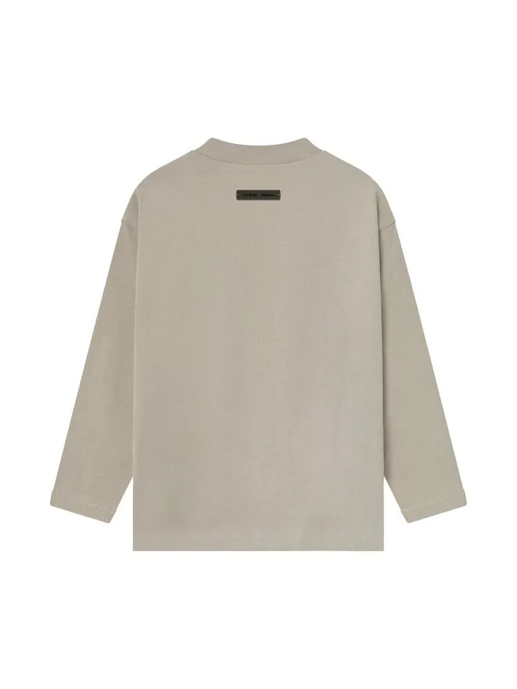 Футболка Fear of God Essentials Kids Classic Long-Sleeve T-Shirt — изображение 2 из 2, древесный