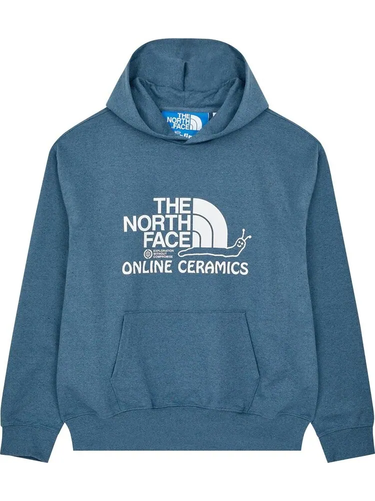 Худи The North Face x Online Ceramics Graphic Hoodie 'Blue Regrind' — изображение 1 из 2, синий