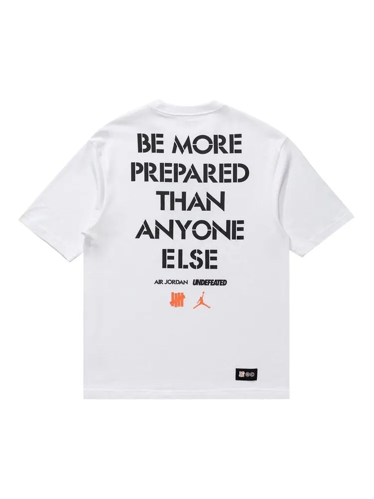 Футболка Air Jordan x UNDEFEATED Strikes T-Shirt 'White' — изображение 2 из 2, белый