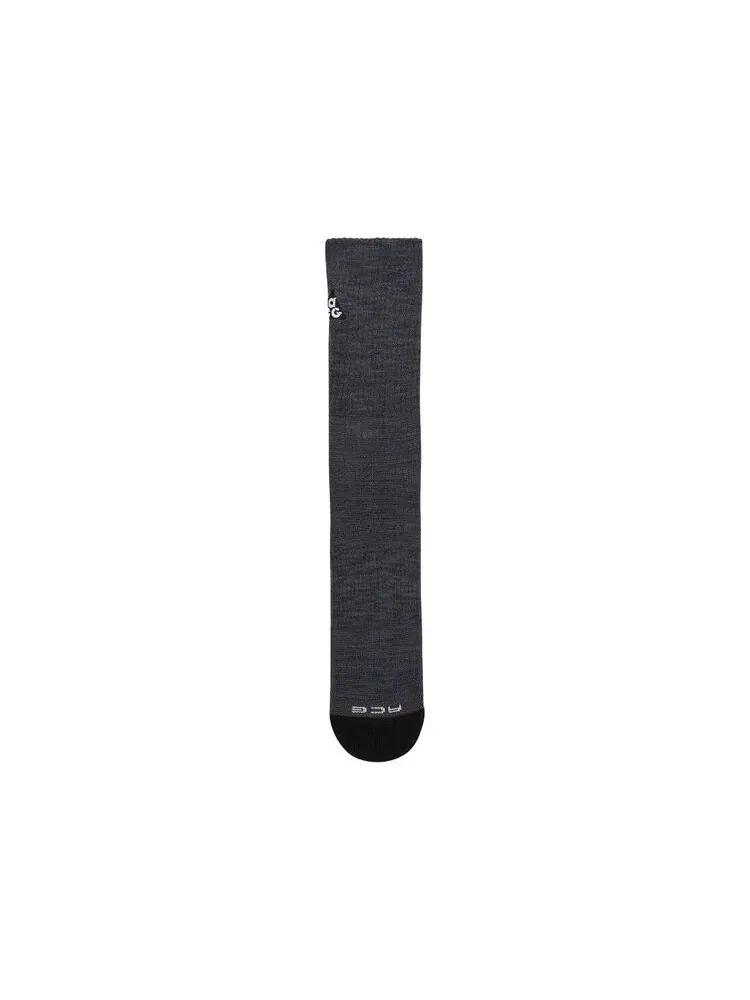 Носки Nike ACG Everyday Cushioned Crew Socks — изображение 1 из 2, черный/белый