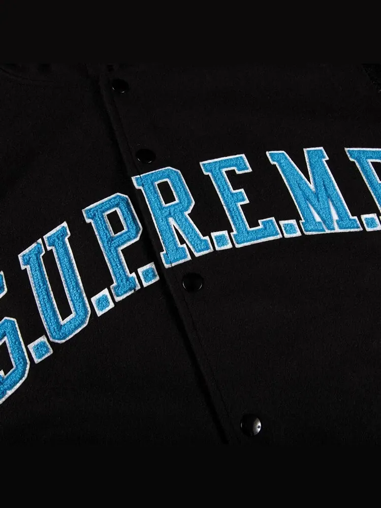 Куртка Supreme King Hooded Varsity Jacket 'Black' — изображение 3 из 3, черный