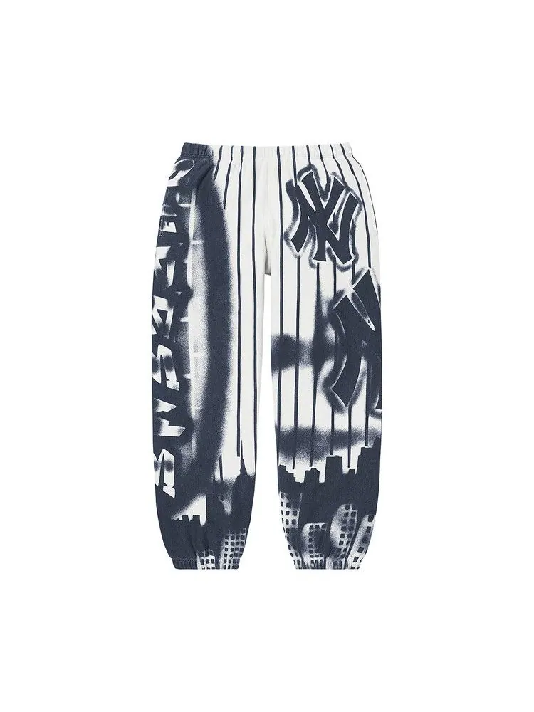 Спортивные брюки Supreme x New York Yankees Airbrush Sweatpant — изображение 1 из 2, белый