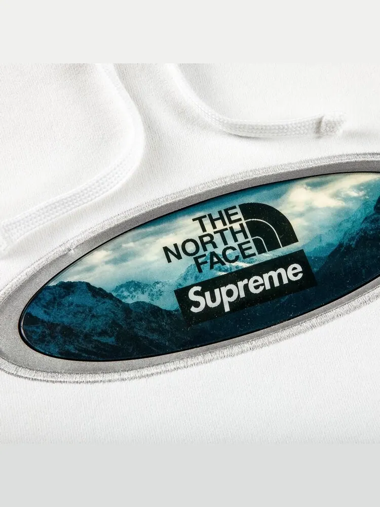 Толстовка Supreme x The North Face Lenticular Mountains Hooded Sweatshirt 'White' — изображение 2 из 2, белый