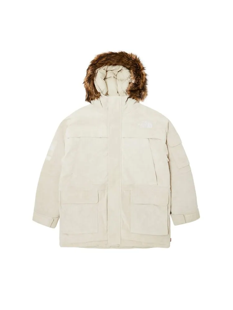 Парка Supreme x The North Face Suede 600-Fill Down Parka — изображение 1 из 3, серый