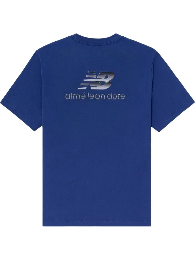 Футболка Aimé Leon Dore x New Balance Logo 'Deep Ultra' — изображение 2 из 2, синий