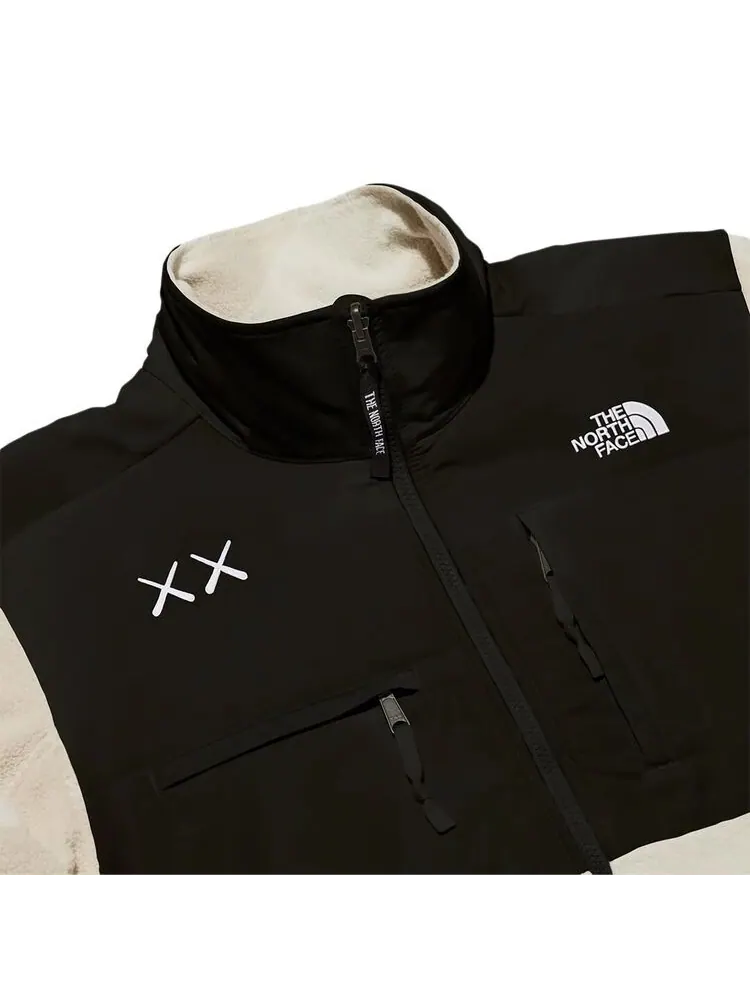 Куртка The North Face x KAWS Retro 1995 Denali Jacket Moonlight Ivory — изображение 3 из 3, слоновая кость