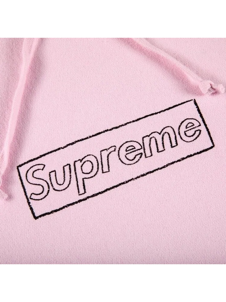 Толстовка Supreme x KAWS Chalk Logo Hooded Sweatshirt 'Light Pink' — изображение 2 из 2, розовый