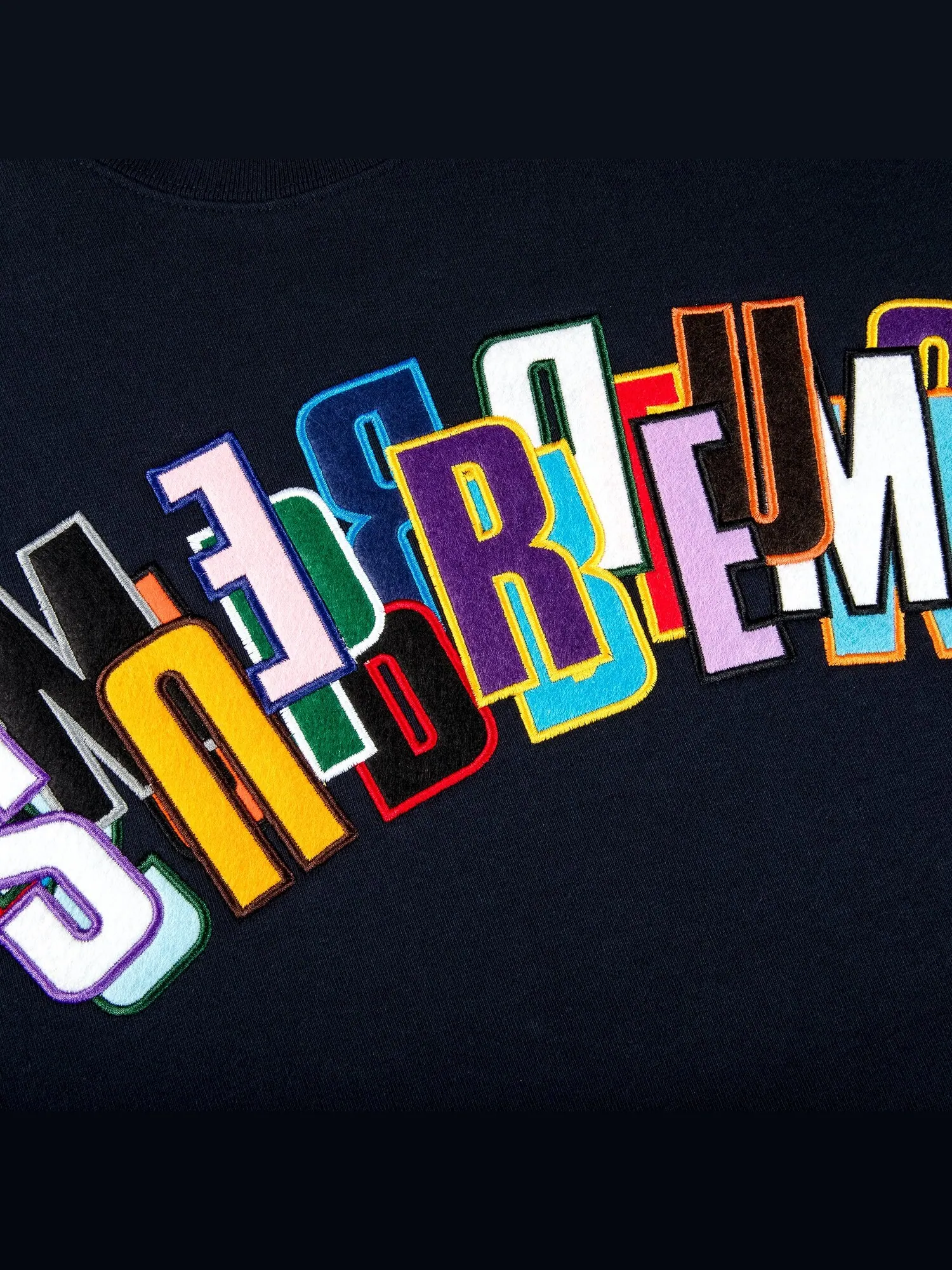 Крюнек Supreme с круглым вырезом темно-синего цвета — изображение 2 из 2