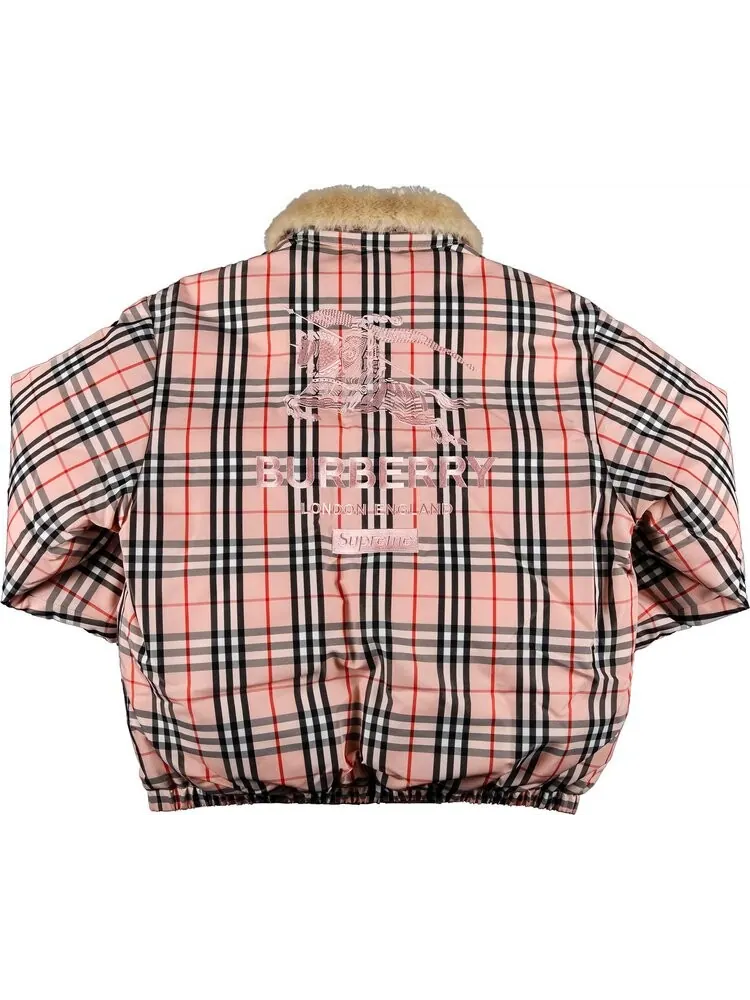 Пуховик Supreme x Burberry Shearling Collar Down Puffer Jacket 'Pink' — изображение 2 из 3, розовый