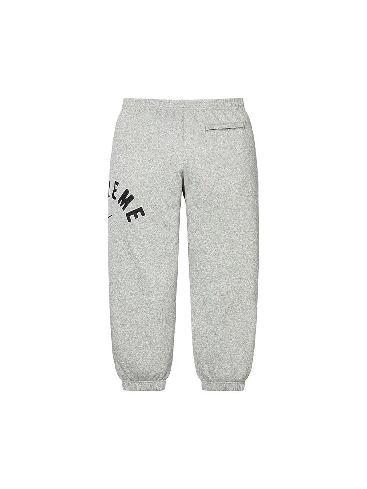 Спортивные брюки Supreme x Nike Arc Sweatpant — изображение 2 из 3, серый