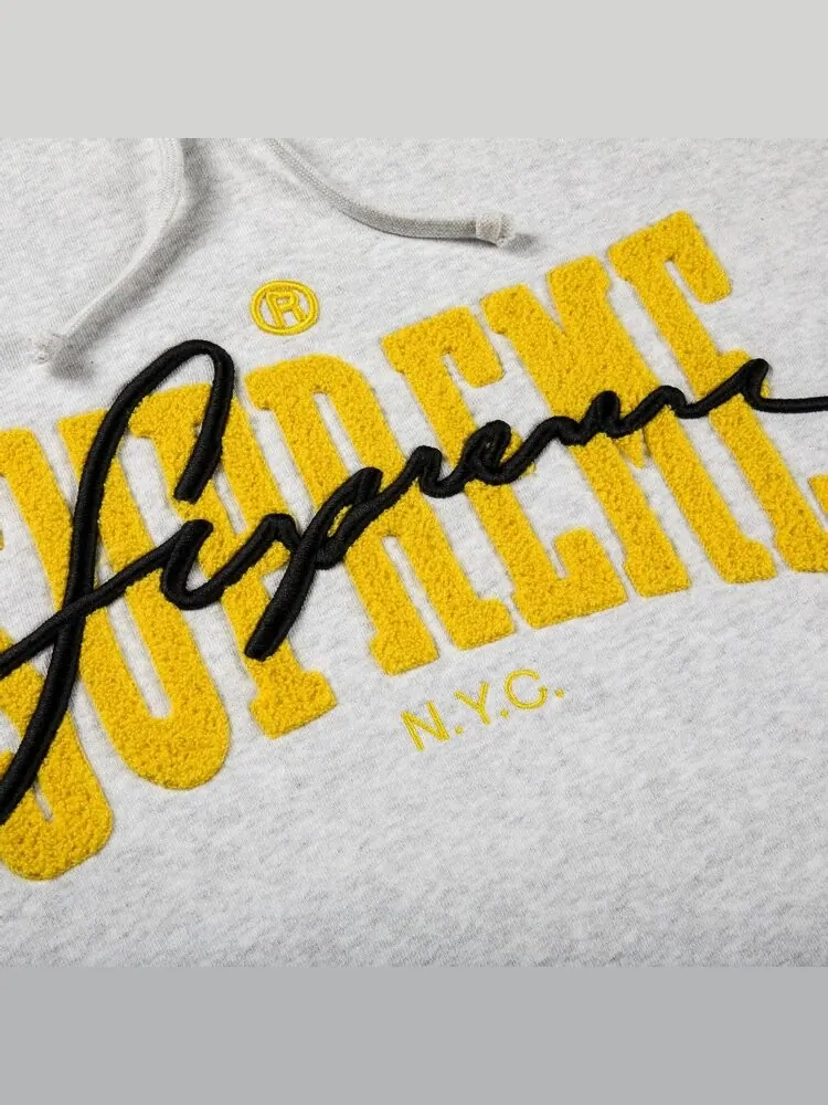 Толстовка Supreme Embroidered Chenille Hooded Sweatshirt 'Ash Grey' — изображение 2 из 2, серый