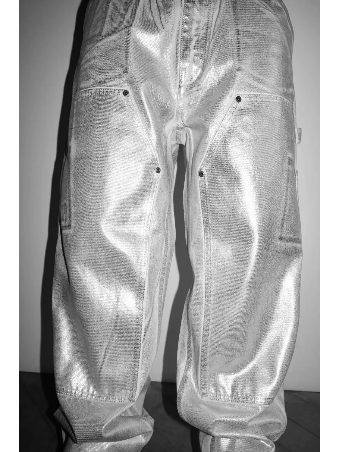 Брюки Supreme x MM6 Maison Margiela Foil Double Knee Painter — изображение 3 из 6, серебряный