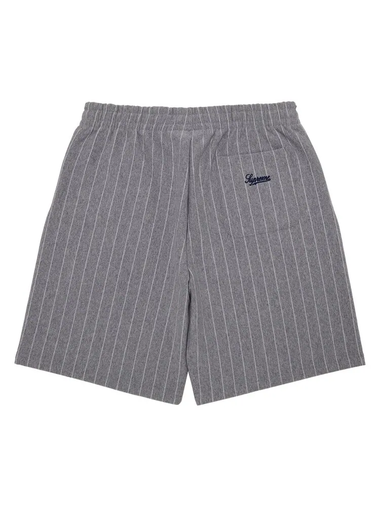 Шорты Supreme Pinstripe Sweatshort — изображение 2 из 3, серый