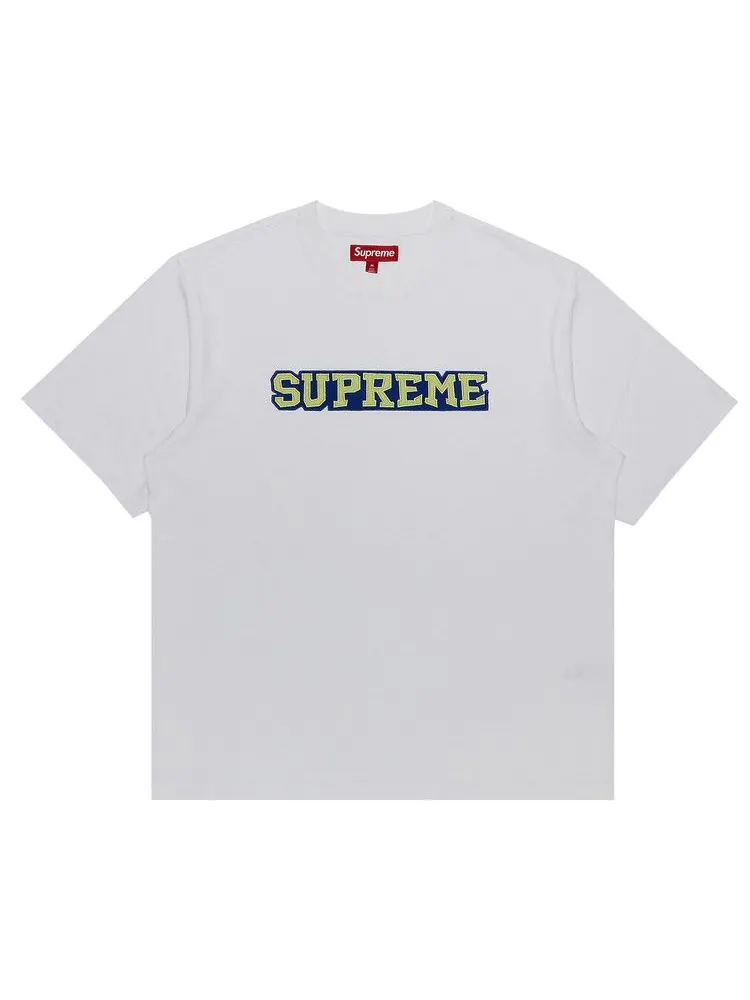 Топ Supreme Satin Appliqué Short-Sleeve Top — изображение 1 из 2, белый