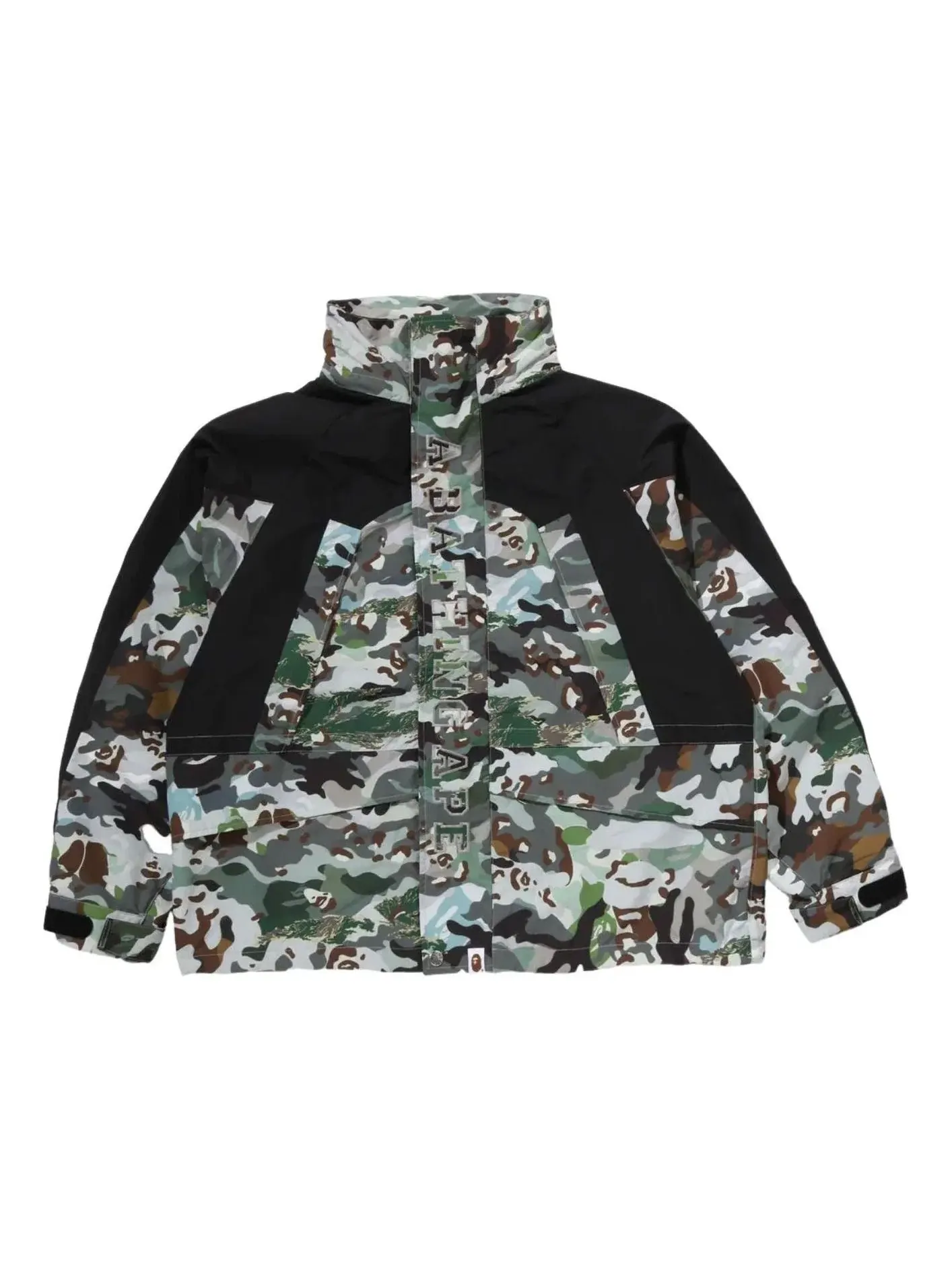 Мужская куртка с камуфляжным принтом A Bathing Ape Hybrid Camo Snowboard Jacket — изображение 1 из 4, зеленый