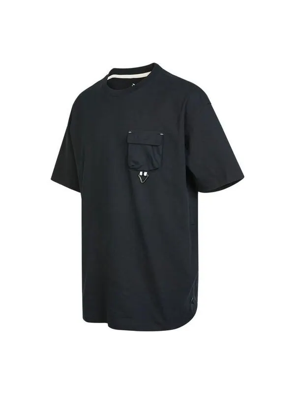 Футболка go outdoor oversized pocket t-shirt 'black' Converse — изображение 1 из 2, черный