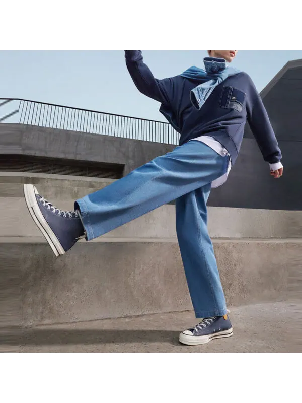 Свитер denim patchwork crew sweatshirt 'navy' Converse — изображение 2 из 2, темно-синий