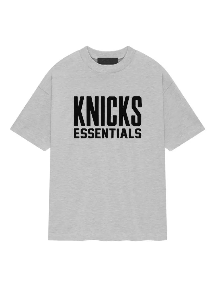 Футболка Fear of God Essentials x NBA Knicks T-Shirt 'Light Heather' — изображение 1 из 2, серый