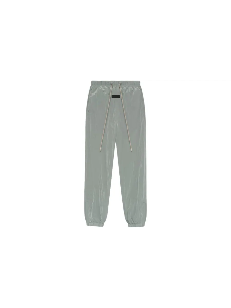 Спортивные брюки Fear of God Essentials SS24 Crinkle Nylon Track Pant 'Seal' — изображение 2 из 3, серый
