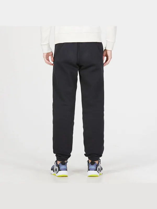 Брюки essential fleece jogger 'black' Under Armour — изображение 4 из 4, черный