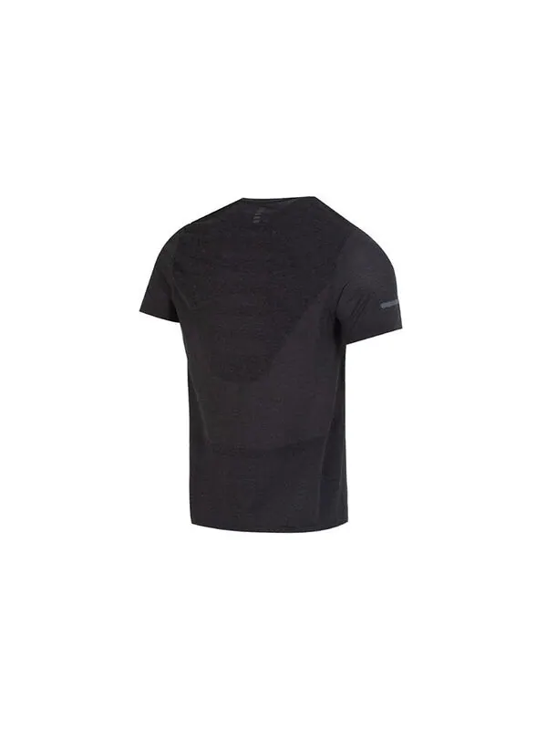 Футболка seamless stride short sleeve 'black' Under Armour — изображение 2 из 4, черный