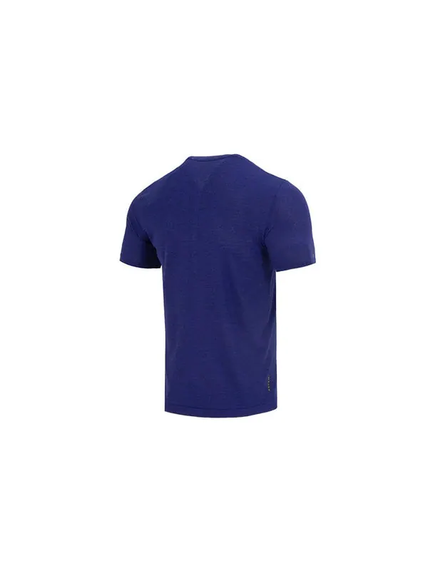 Футболка rush seamless legacy tee 'dark blue' Under Armour — изображение 2 из 4, синий