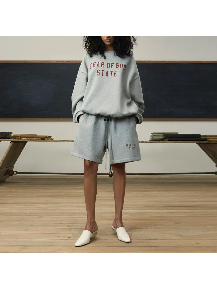 Спортивные шорты Fear of God Essentials Fleece Soccer Short 'Dark Heather' — изображение 3 из 6, серый