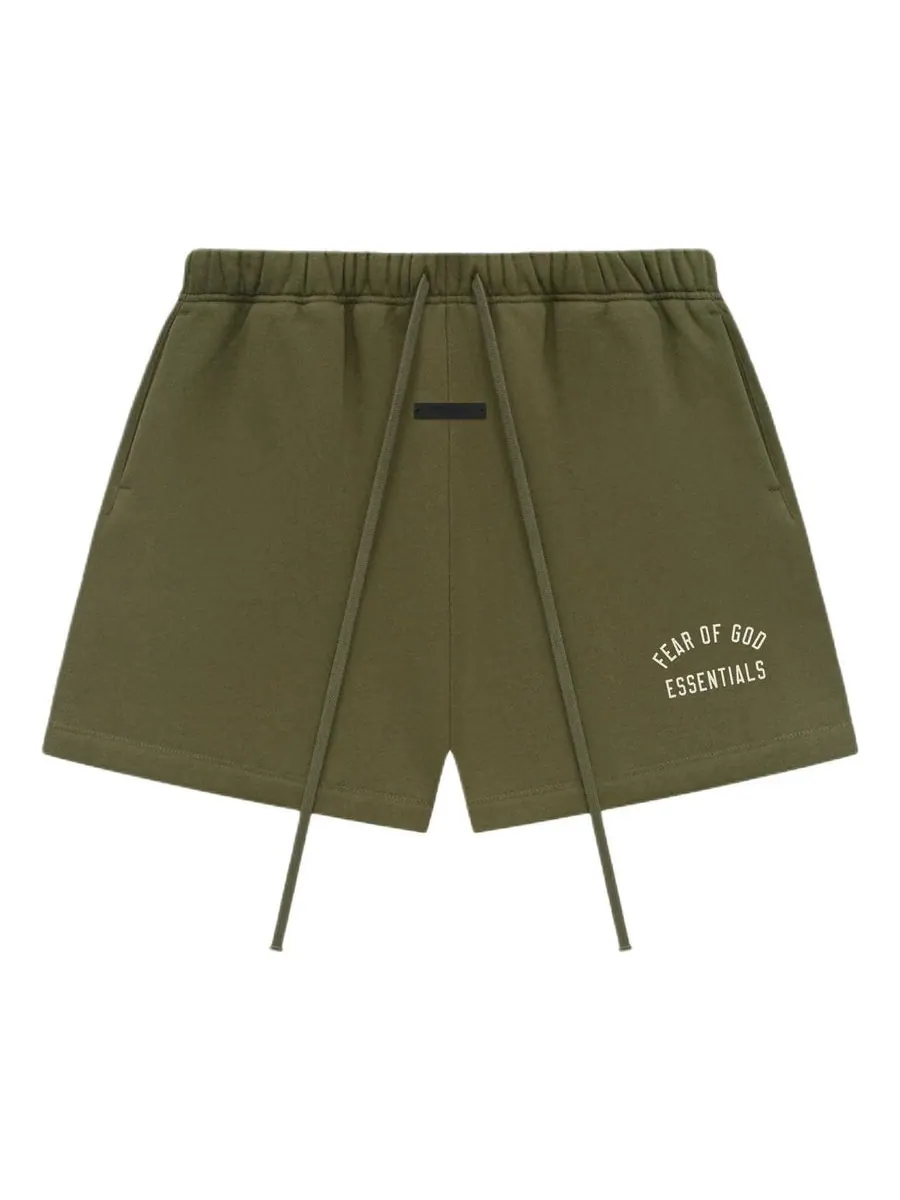 Спортивные шорты Fear of God Essentials Fleece Soccer Short 'Military' — изображение 1 из 5, оливковый зеленый
