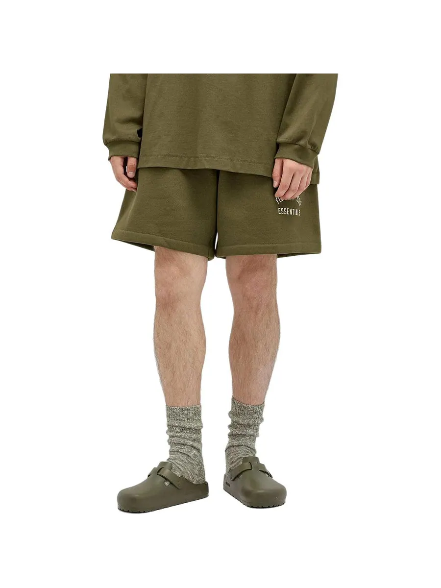 Спортивные шорты Fear of God Essentials Fleece Soccer Short 'Military' — изображение 4 из 5, оливковый зеленый