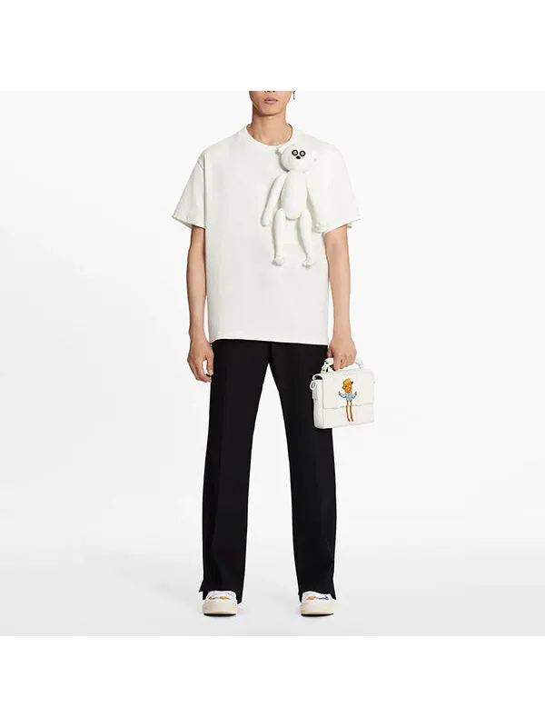 Футболка lv ss21 doll pendant crewneck short sleeve for men white Louis Vuitton — изображение 3 из 4, белый