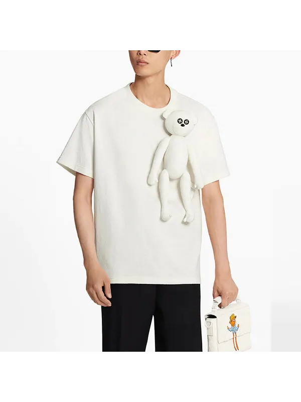 Футболка lv ss21 doll pendant crewneck short sleeve for men white Louis Vuitton — изображение 4 из 4, белый