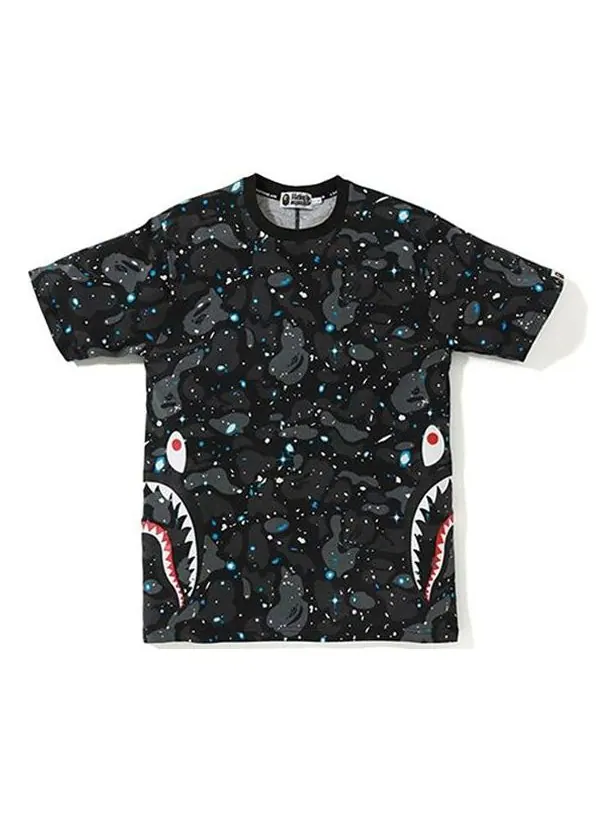 Футболка A Bathing Ape Space Camouflage Side Shark T-Shirt 'Black' — изображение 1 из 1