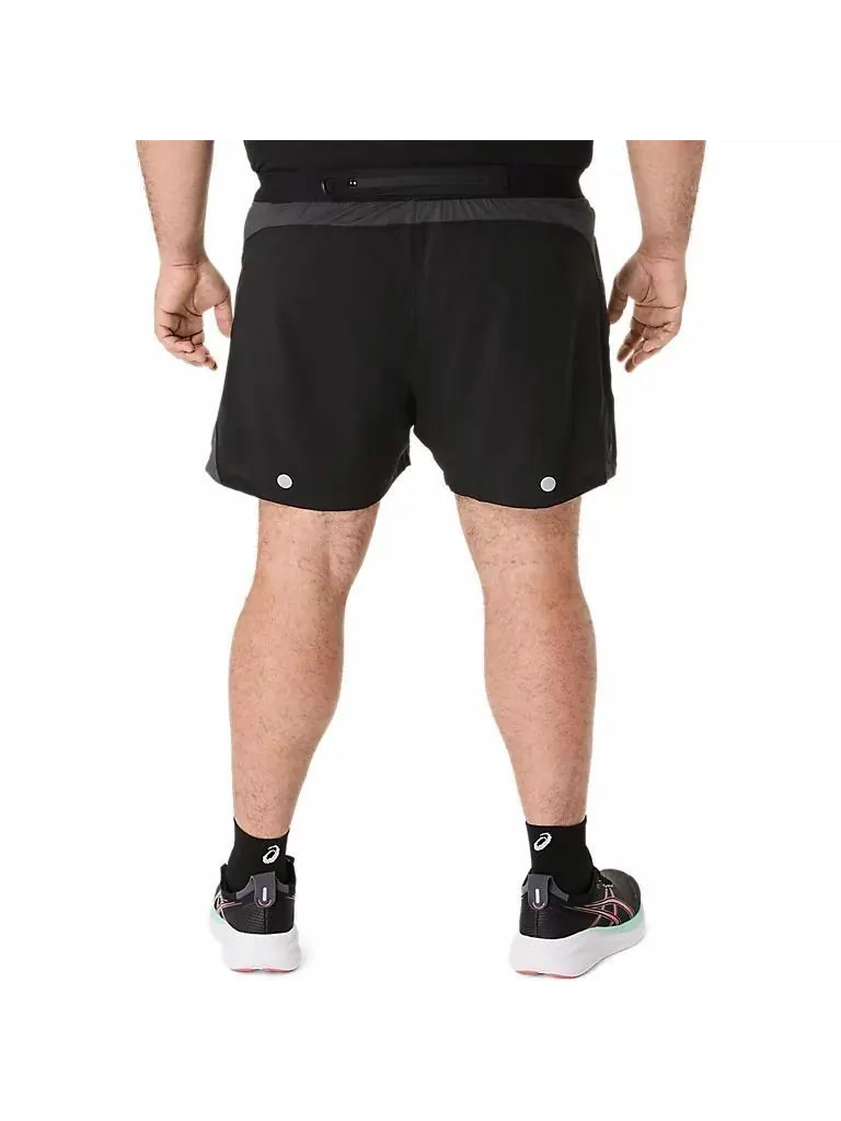 Спортивные шорты ASICS Road 5IN Shorts 'Performance Black Graphite Grey' — изображение 5 из 6, черный