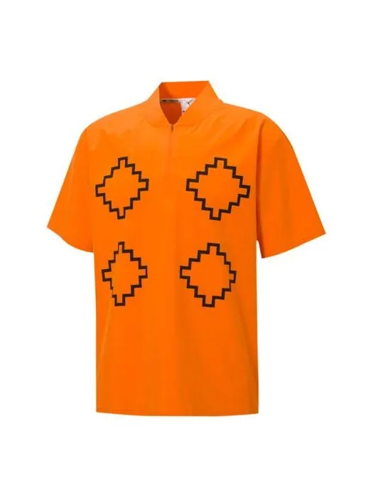 Рубашка x pronounce graphic v neck short sleeve t-shirt 'orange black' Puma — изображение 1 из 2, оранжевый/черный