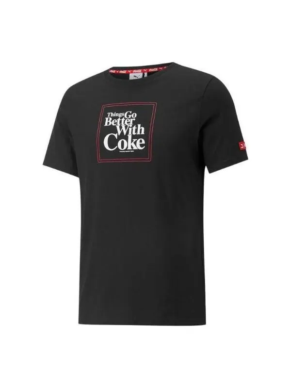 Футболка x coca cola graphic tee 'black' Puma — изображение 1 из 2, черный