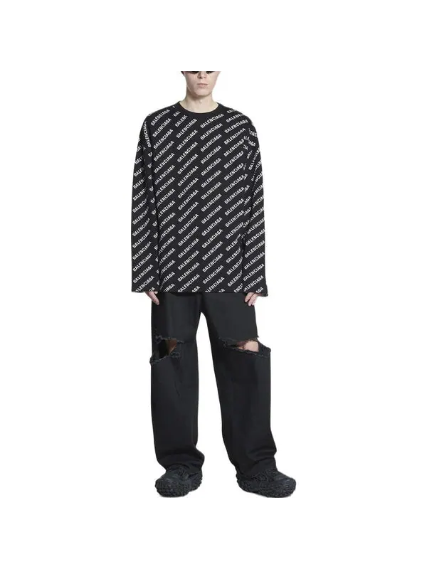 Свитер all over logo crewneck sweater 'black white' Balenciaga — изображение 2 из 4, черный/белый