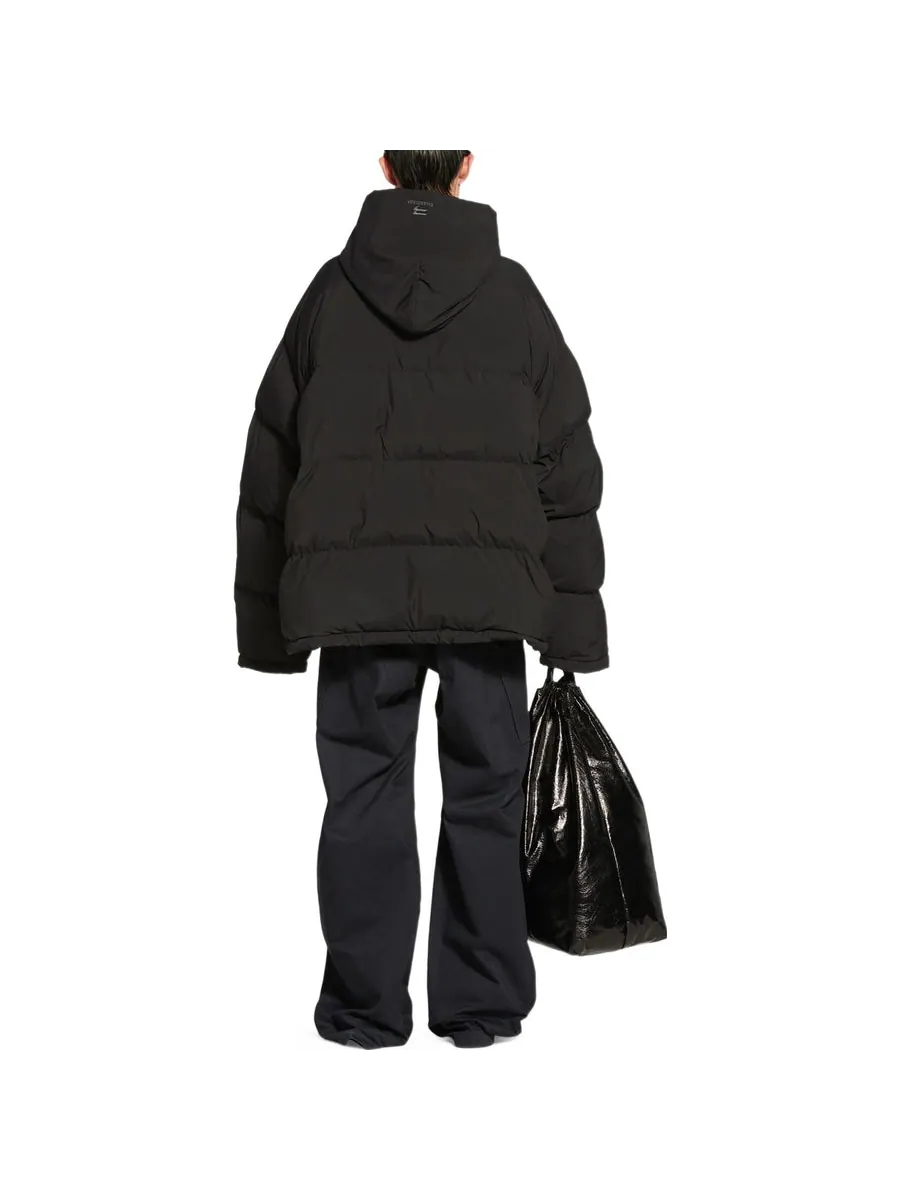 Куртка Balenciaga Sporty B Pull-Over Hooded Puffer Jacket 'Black' — изображение 3 из 4, черный