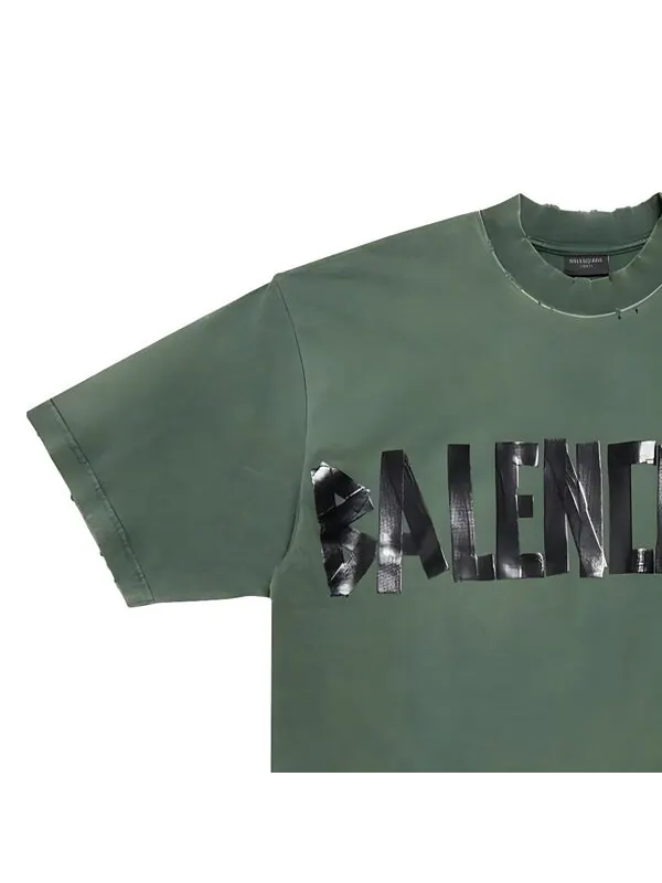 Футболка new tape type t-shirt medium fit 'dark green' Balenciaga — изображение 3 из 4, темный зеленый