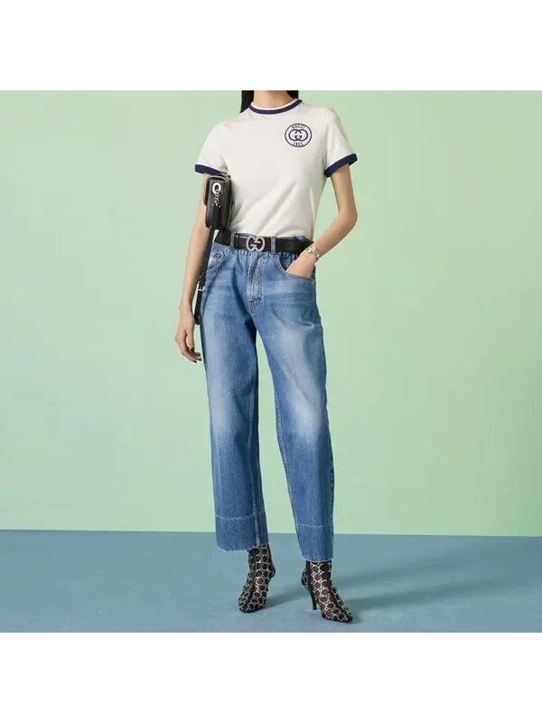 Футболка Gucci хлопковая с вышивкой off white — изображение 2 из 4, белый/темно-синий