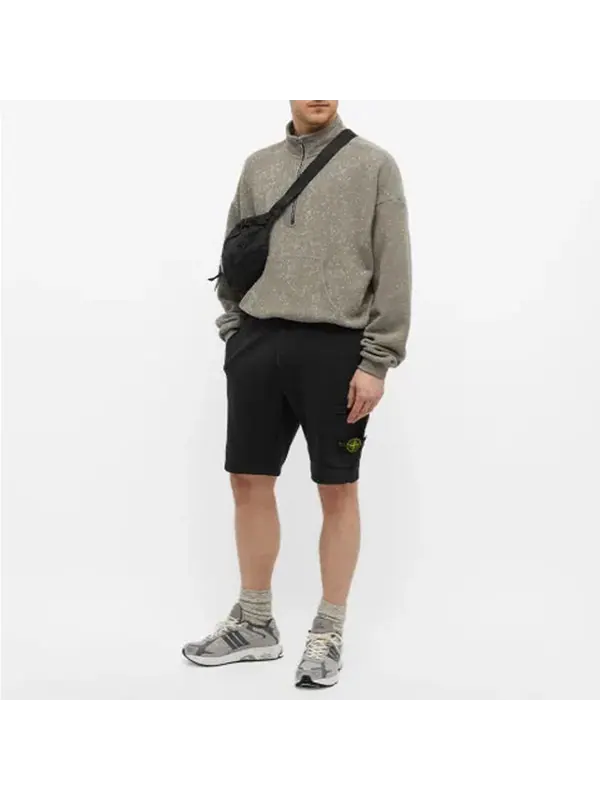 Шорты garment dyed sweat shorts 'black' Stone Island — изображение 3 из 3, черный