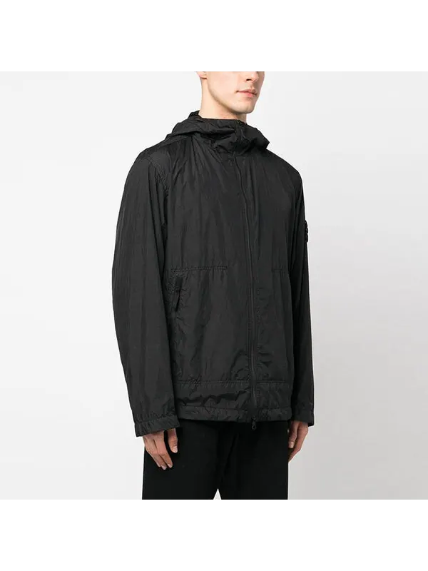 Куртка crinkle reps light hooded jacket 'black' Stone Island — изображение 3 из 3, черный