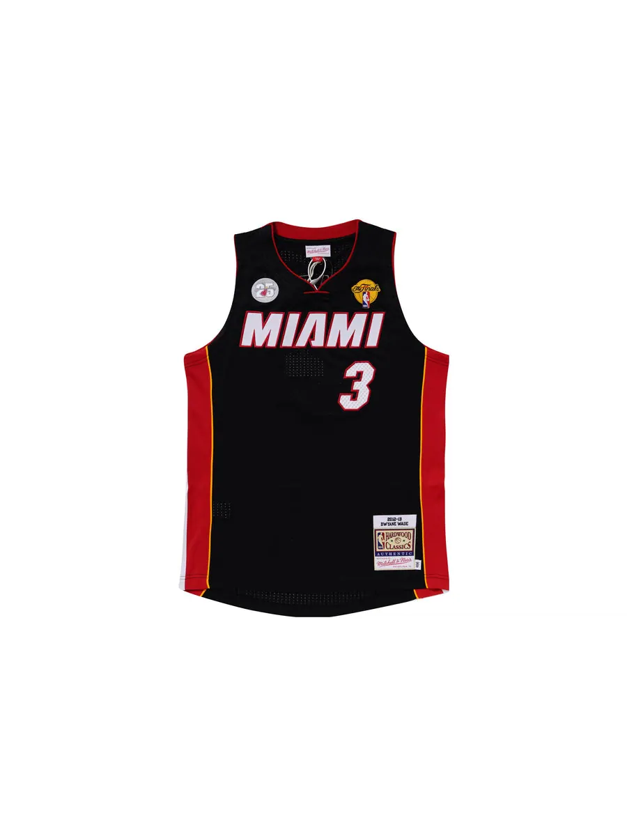 Баскетбольное джерси Mitchell & Ness NBA Authentic Jersey 'Miami Heat - Dwyane Wade 2012-13' — изображение 3 из 4