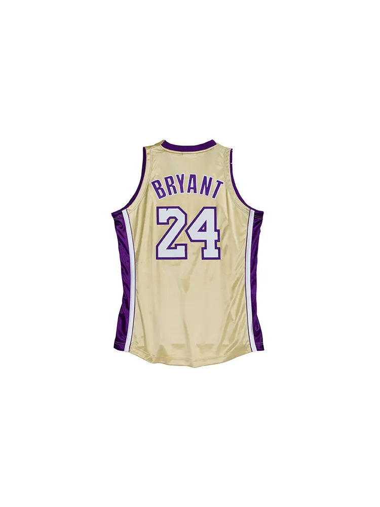 Баскетбольное джерси Mitchell & Ness NBA Authentic Jersey 'Los Angeles Lakers - Kobe Bryant 1996-97' — изображение 2 из 5
