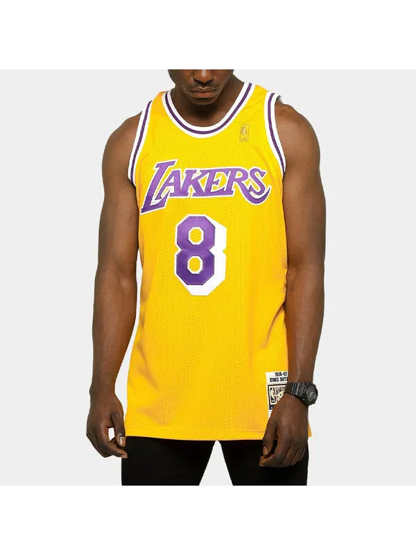 Майка Mitchell & Ness NBA Authentic Jersey 'Los Angeles Lakers - Kobe Bryant 1996-97' — изображение 3 из 4, желтый