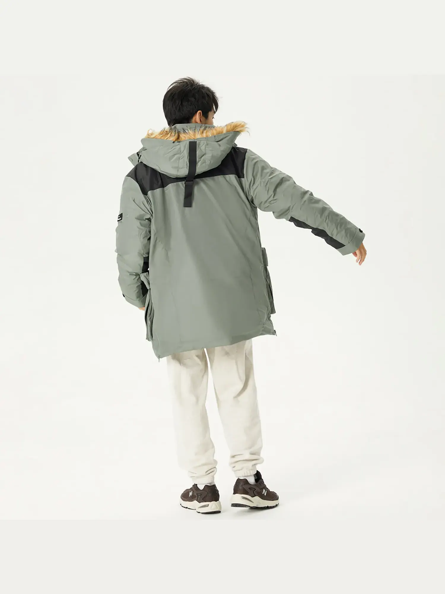 Куртка New Balance Logo Classic Down — изображение 6 из 7, темный оливковый зеленый