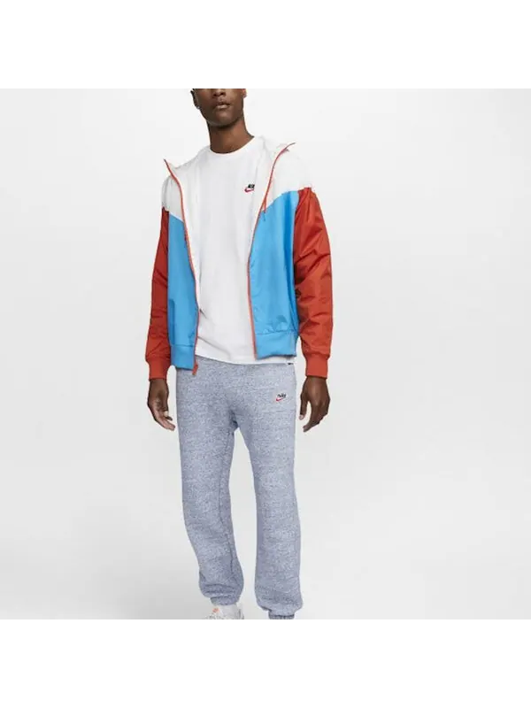 Футболка Nike Sportswear Club Embroidered Logo Solid Color Round Neck Short Sleeve White — изображение 3 из 3, мульти