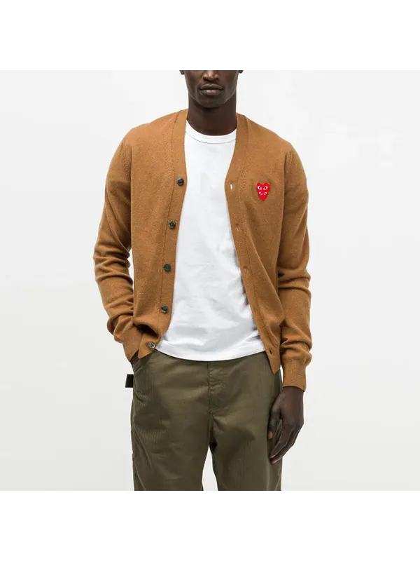 Свитер cardigan red emblem 'brown' Comme Des Garcons Play — изображение 2 из 4, коричневый