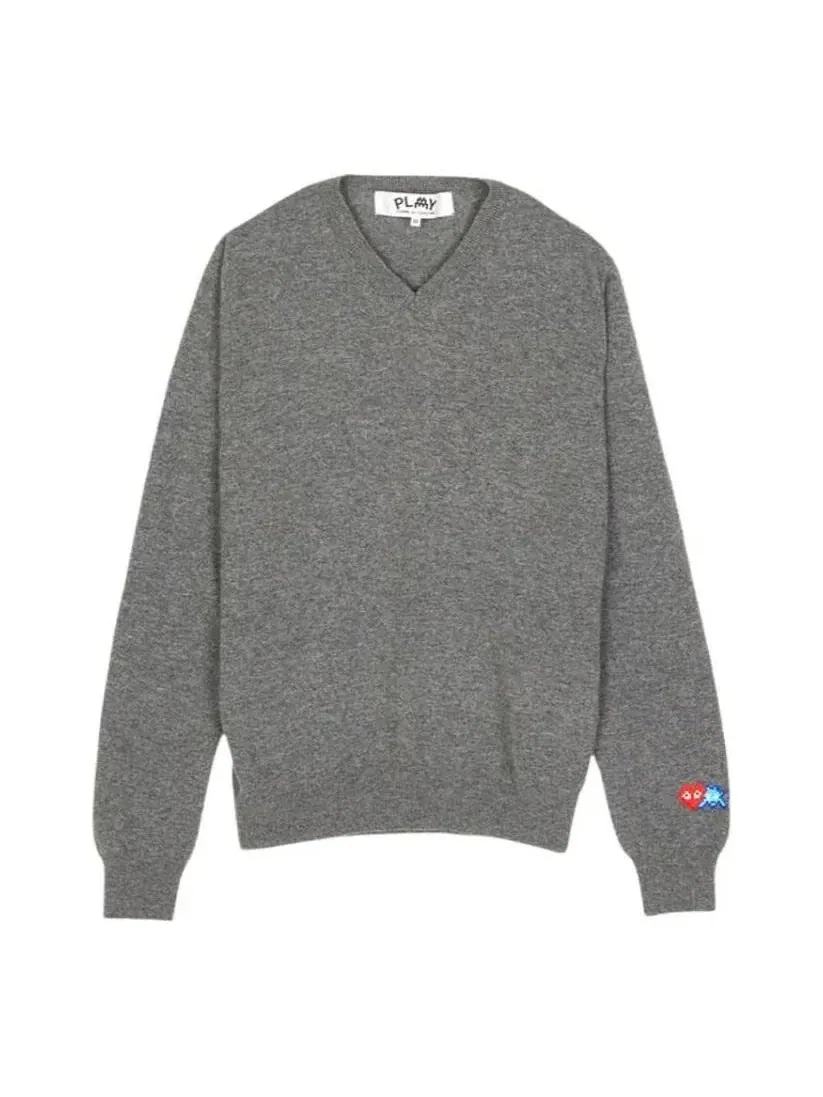 Кардиган COMME des GARCONS PLAY FW25 x Invader Double Pixel Heart Knitwear 'Grey' AZ-N086-051-3 — изображение 1 из 4, серый