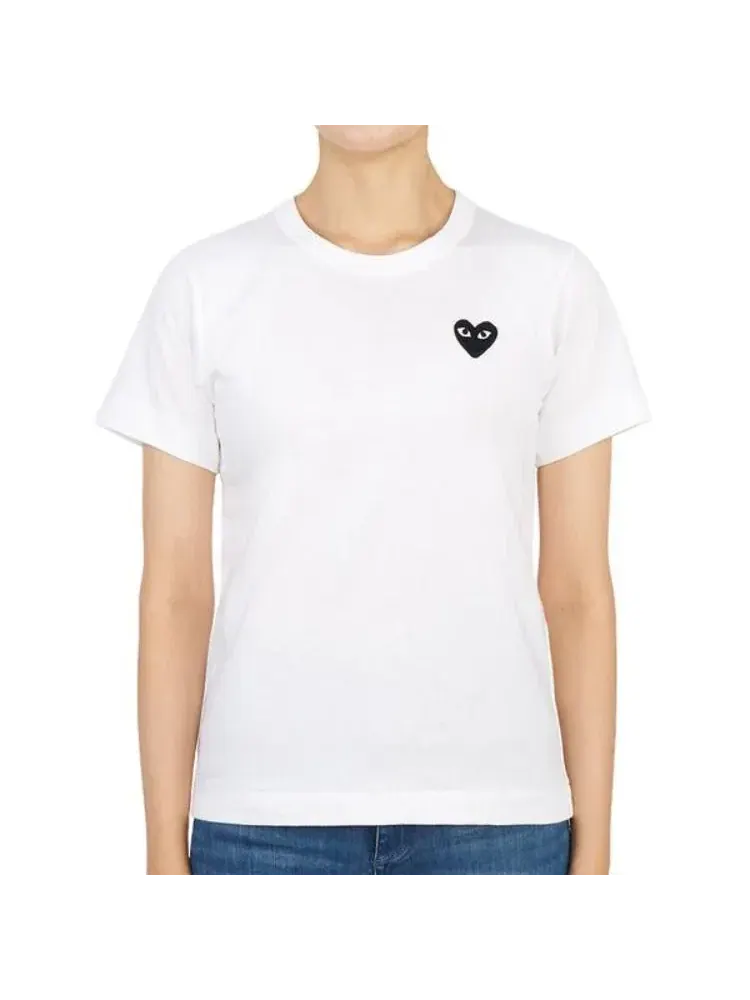 Футболка COMME des GARCONS PLAY FW25 с черным сердцем — изображение 2 из 5, белый